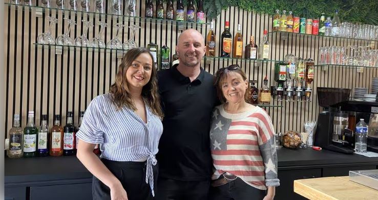 HAPPY BREAK – Bar/hôtel/restaurant